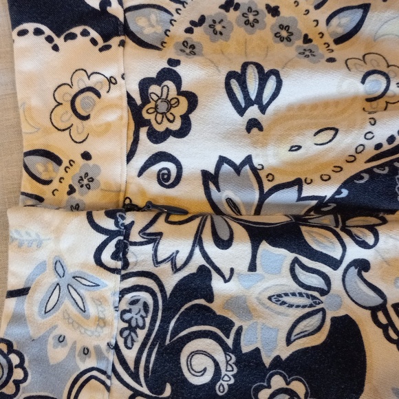 Pants - Picture 6 of 12